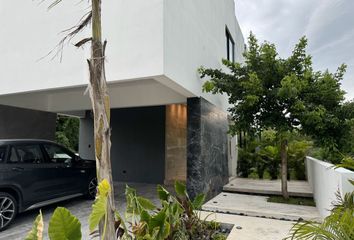 Casa en  Calle 20, Dzibilchaltún, Mérida, Yucatán, 97302, Mex