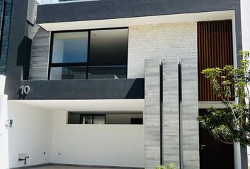 Casa en condominio en  Boulevard América, Lomas De Angelópolis Ii, Pueblo De San Bernardino Tlaxcalancingo, San Andrés Cholula, Puebla, 72830, Mex