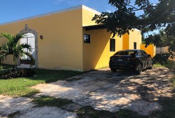 Casa en  Calle 20, Chicxulub Pueblo, Yucatán, 97340, Mex