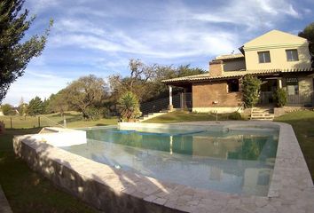 Casa en  Lomas De Los Carolinos, Córdoba Capital