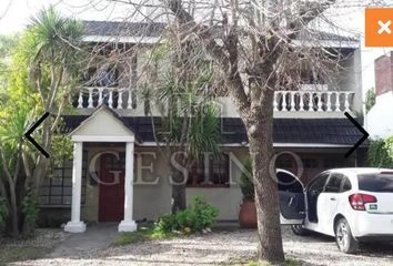 Casa en  Manuel B Gonnet, Partido De La Plata