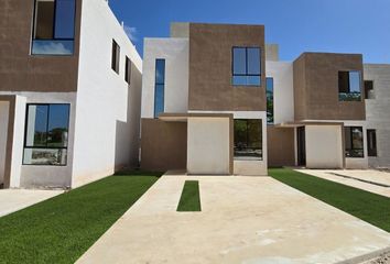 Casa en condominio en  Calle 30e, Leona Vicario, Kanasín, Yucatán, 97370, Mex