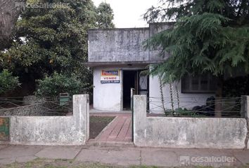 Casa en  Llavallol, Partido De Lomas De Zamora