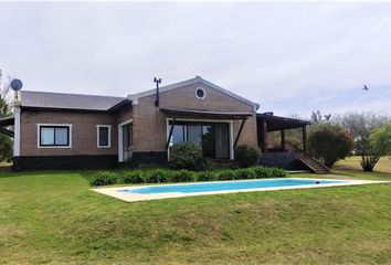 Casa en  Oliveros, Santa Fe