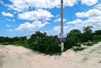 Lote de Terreno en  Calle 24, Progreso, Yucatán, 97330, Mex