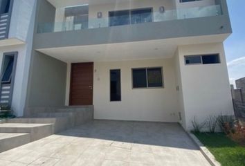 Casa en condominio en  Prolongación Río Blanco 5, Jardines Del Vergel, Zapopan, Jalisco, 45180, Mex