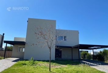 Casa en  El Cantón Islas, Partido De Escobar