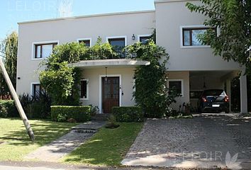 Casa en  Altos Del Sol, Partido De Ituzaingó