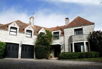 Casa en  Los Troncos, Mar Del Plata