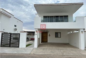 Casa en  Sahuaripa, Heroica Guaymas, Guaymas, Sonora