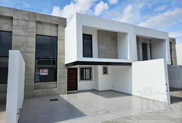 Casa en  Cacalomacán, Toluca