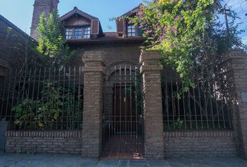 Casa en  Manuel B Gonnet, Partido De La Plata