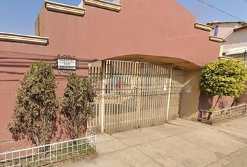 Casa en  Calle 2 De Marzo, San Juan, Chicoloapan De Juárez, Chicoloapan, México, 56373, Mex