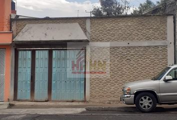 Casa en  Calle Alondras, Parque Residencial Coacalco, San Francisco Coacalco, Coacalco De Berriozábal, México, 55720, Mex