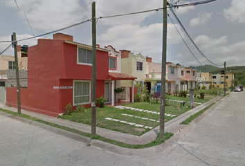 Casa en  Calle Miquetla 1-13, Faja De Oro, Coatzintla, Veracruz De Ignacio De La Llave, 93164, Mex