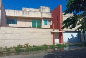 Casa en  Calle Del Trabajo 407-415, Santa Rosa, Coatzacoalcos, Veracruz De Ignacio De La Llave, 96538, Mex