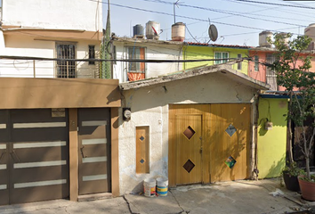 Casa en  Calle Bosque De Bresos, Bosques Del Valle, San Francisco Coacalco, Coacalco De Berriozábal, México, 55717, Mex