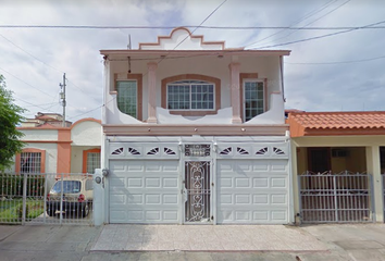 Casa en  Boulevard Obrero Mundial, Nueva Vizcaya, Culiacán Rosales, Culiacán, Sinaloa, 80025, Mex