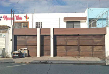 Casa en  Calle Pirules 503, Jardines De Celaya 2 Da, Celaya, Guanajuato, 38080, Mex