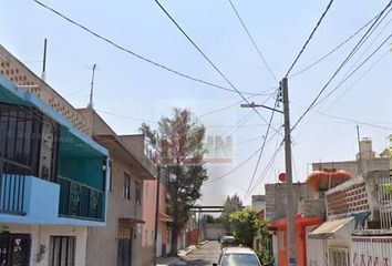 Casa en  Calle Lote 10 9-402, Hogares De Castera, San Pablo De Las Salinas, Tultitlán, México, 54927, Mex