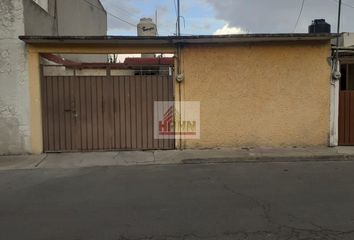 Casa en  Calle Jujul 539, Villa De Las Flores, San Francisco Coacalco, Coacalco De Berriozábal, México, 55710, Mex