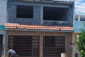 Casa en  Calle Pino 213, Ciudad Apodaca, Apodaca, Nuevo León, 66612, Mex