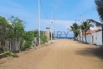 Terreno Comercial en  Puerto De Cayo, Jipijapa