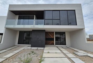 Casa en condominio en  Anillo Vial Fray Junípero Serra, Misión De Santiago, Fraccionamiento La Vista Residencial, Rinconada La Condesa, Querétaro, 76146, Mex