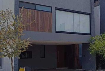 Casa en  Boulevard Querétaro, Santa María Malacatepec, Parque San Luis Potosí, Ocoyucan, Puebla, 72865, Mex