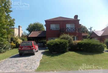 Casa en  Echeverría Del Lago, Esteban Echeverría