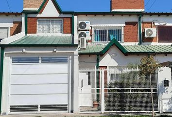 Casa en  Huilliches, Neuquén