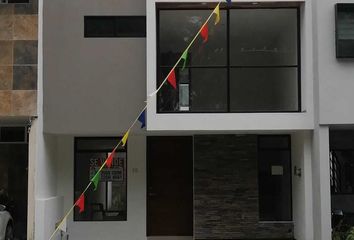 Casa en  Boulevard La Rua, San Agustín, Tlajomulco De Zúñiga, Jalisco, 45645, Mex