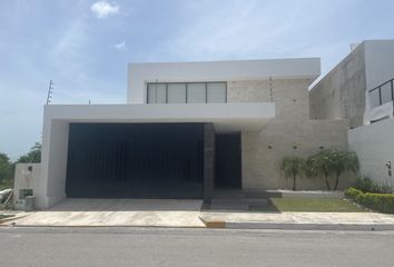 Casa en  Calle Eminencia, Cerro De La Eminencia, Campeche, 24035, Mex