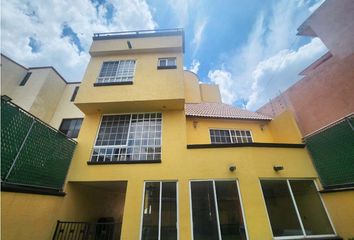 Casa en  Jardines Bellavista, Tlalnepantla De Baz