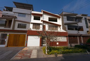 Casa en  Los Olivos, Lima