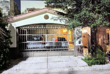 Casa en  Calle Cedro, Bosques Del Contry, Guadalupe, Nuevo León, 67174, Mex