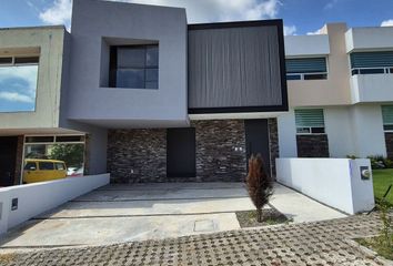 Casa en  Paseo Del Parque, Morelia, Michoacán De Ocampo, 58200, Mex