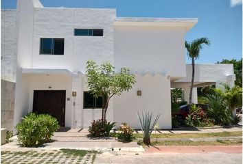 Casa en condominio en  Residencial Cumbres, Cancún