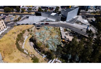 Terreno Comercial en  Cochapamba, Quito