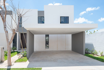 Casa en condominio en  Pueblo Cholul, Mérida, Yucatán