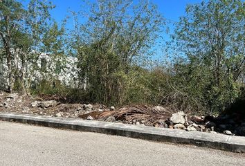 Lote de Terreno en  Yaxkukul, Yucatán