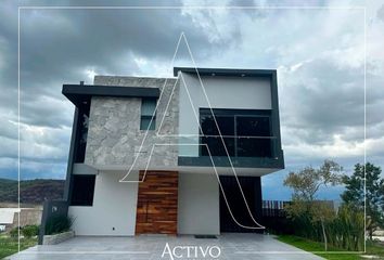 Casa en condominio en  Avenida Paseo De Los Robles, Vistas Del Valle, Zapopan, Jalisco, 45237, Mex