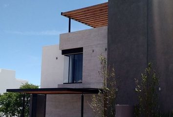 Casa en  Calle Huizache, Zibata, Zona Cactus, El Marqués, Querétaro, 76269, Mex