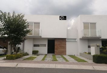 Casa en  Privada Condesa De Juriquilla, La Condesa, Cumbres Del Lago, La Antigua Juriquilla, Querétaro, 76230, Mex