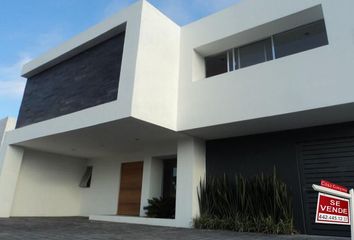 Casa en  Calle Huizache, Zibata, Zona Cactus, El Marqués, Querétaro, 76269, Mex