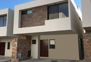 Casa en  Calle Lago Yalahán 202-256, Cumbres Del Lago, La Antigua Juriquilla, Querétaro, 76230, Mex