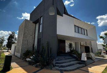 Casa en  Calle Mil Cumbres, Cumbres Del Cimatario, Huimilpan, Querétaro, 76973, Mex