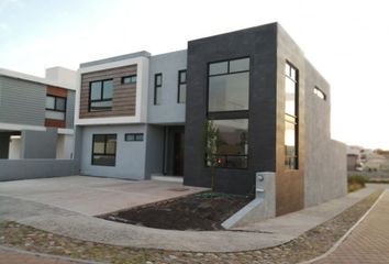 Casa en  Avenida La Vista 1037, Fraccionamiento La Vista Residencial, Rinconada La Condesa, Querétaro, 76146, Mex