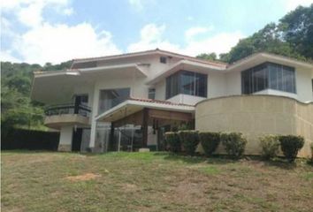 Casa en  Arroyohondo, Yumbo