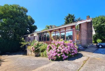 Chalet en  Lugones, Asturias